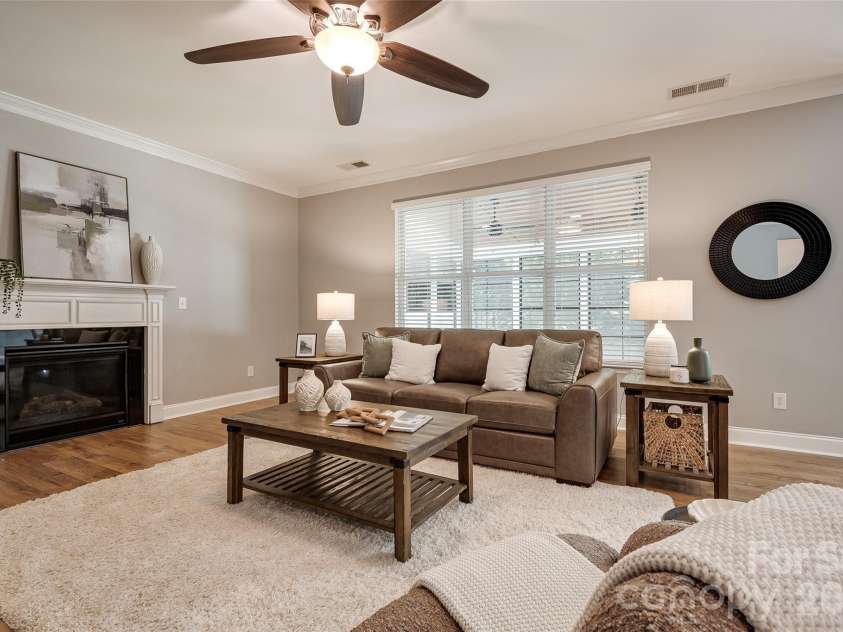 576 Becker Avenue, Fort Mill, SC 29715.  MLS# CAR4395279, YatesRealty ID 34623. Great Room