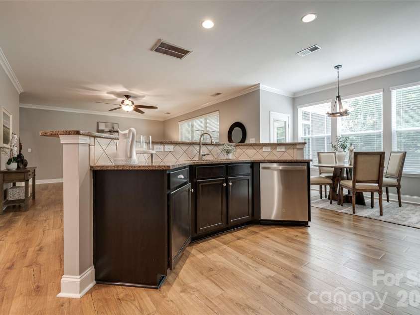 576 Becker Avenue, Fort Mill, SC 29715.  MLS# CAR4395279, YatesRealty ID 34623. Kitchen Open to Great Room