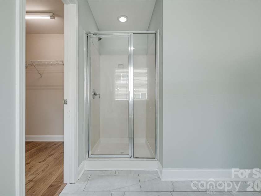576 Becker Avenue, Fort Mill, SC 29715.  MLS# CAR4395279, YatesRealty ID 34623. Primary Bath