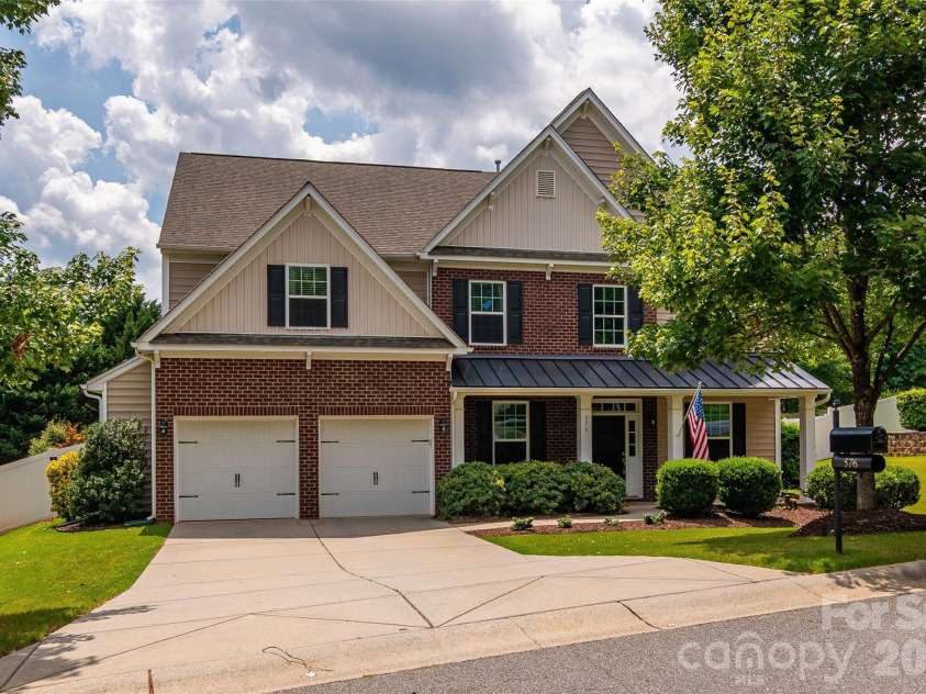 576 Becker Avenue, Fort Mill, SC 29715.  MLS# CAR4395279, YatesRealty ID 34623. Welcome Home