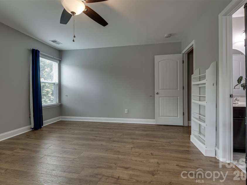 576 Becker Avenue, Fort Mill, SC 29715.  MLS# CAR4430543, YatesRealty ID 34623. Bedroom #2 and Jack/Jill Bath