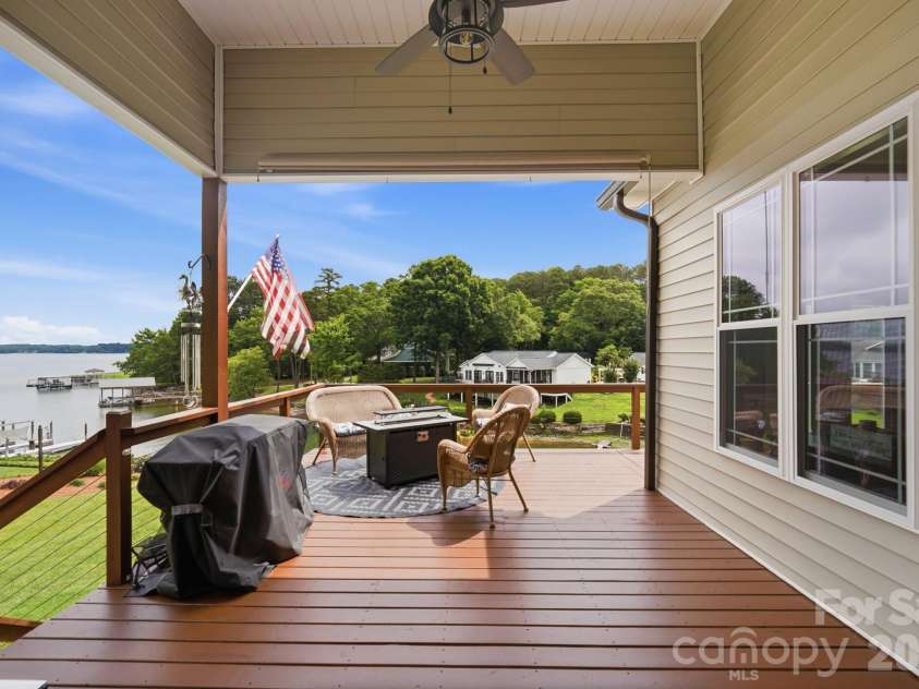 913 Lake Club Drive, Rock Hill, SC 29732.  MLS# CAR4385002, YatesRealty ID 34624. 