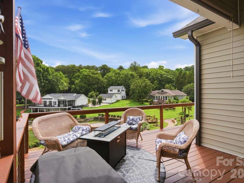 913 Lake Club Drive, Rock Hill, SC 29732.  MLS# CAR4385002, YatesRealty ID 34624. 