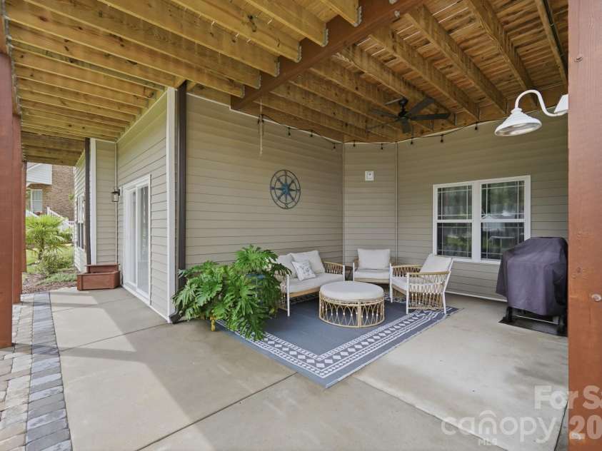 913 Lake Club Drive, Rock Hill, SC 29732.  MLS# CAR4385002, YatesRealty ID 34624. 