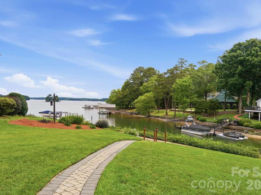 913 Lake Club Drive, Rock Hill, SC 29732.  MLS# CAR4385002, YatesRealty ID 34624. 