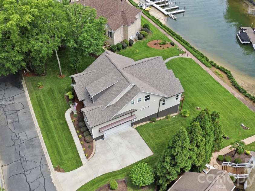 913 Lake Club Drive, Rock Hill, SC 29732.  MLS# CAR4385002, YatesRealty ID 34624. 