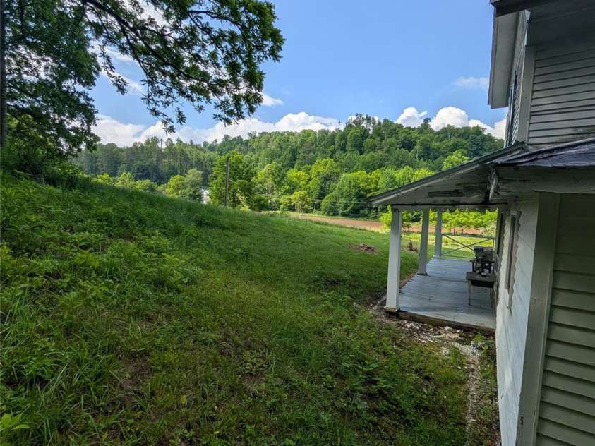 1327 NC 80 Highway, Bakersville, NC 28705.  MLS# CAR4392395, YatesRealty ID 34625. 
