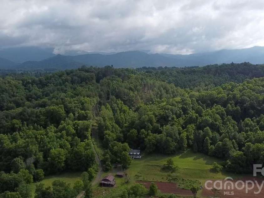 1327 NC 80 Highway, Bakersville, NC 28705.  MLS# CAR4392395, YatesRealty ID 34625. 