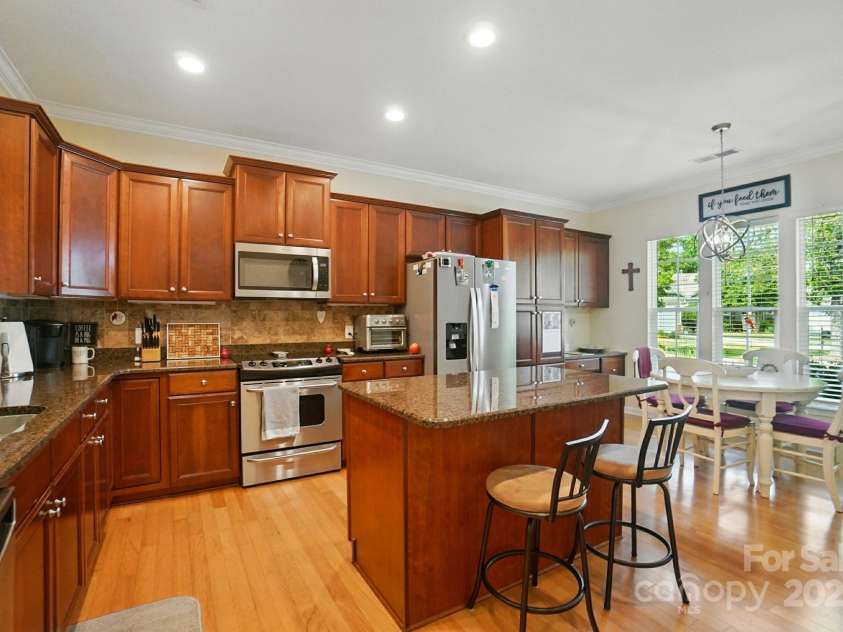 15116 Legend Oaks Court, Fort Mill, SC 29707.  MLS# CAR4267990, YatesRealty ID 34625. 