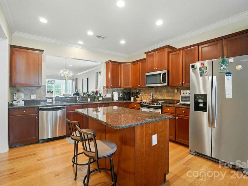 15116 Legend Oaks Court, Fort Mill, SC 29707.  MLS# CAR4267990, YatesRealty ID 34625. 
