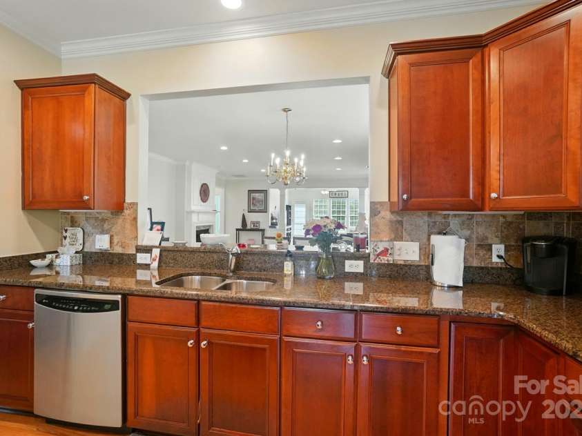 15116 Legend Oaks Court, Fort Mill, SC 29707.  MLS# CAR4267990, YatesRealty ID 34625. 