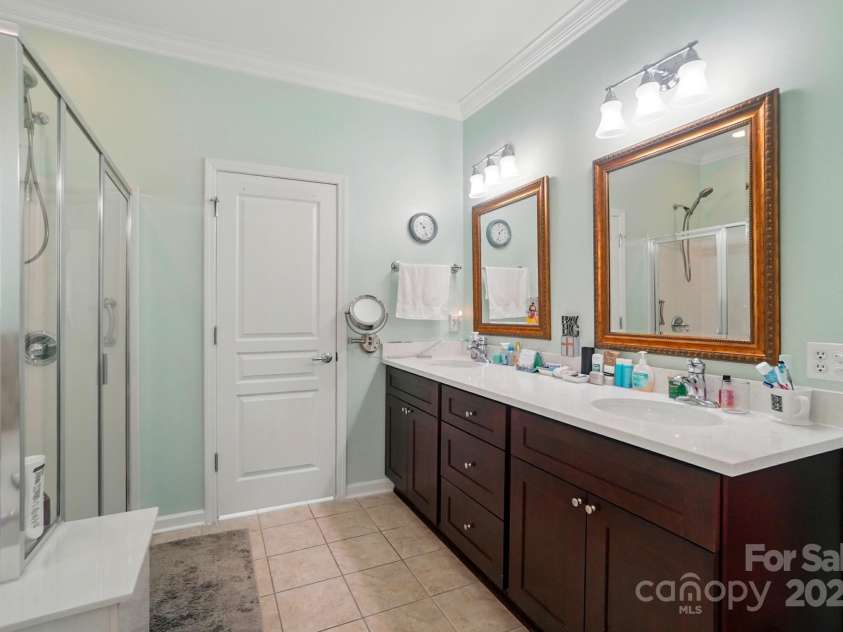 15116 Legend Oaks Court, Fort Mill, SC 29707.  MLS# CAR4267990, YatesRealty ID 34625. 
