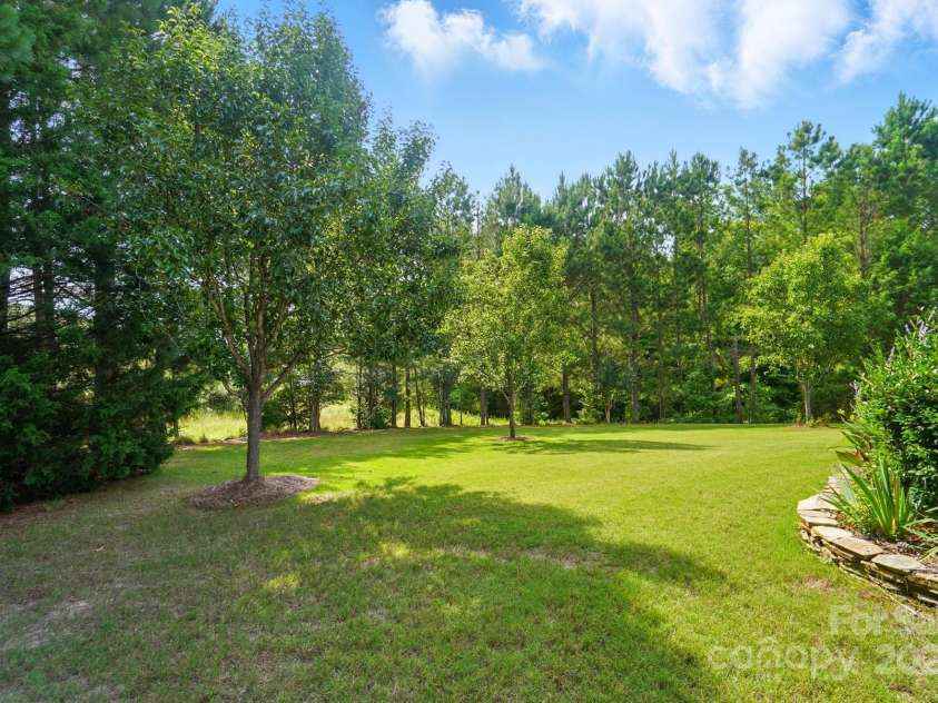 15116 Legend Oaks Court, Fort Mill, SC 29707.  MLS# CAR4267990, YatesRealty ID 34625. 