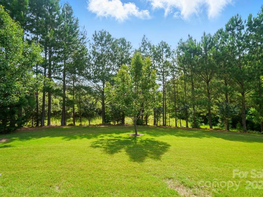 15116 Legend Oaks Court, Fort Mill, SC 29707.  MLS# CAR4267990, YatesRealty ID 34625. 