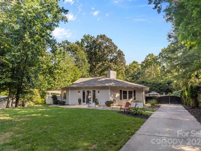 5017 Celeste Court, Charlotte, NC 28270.  MLS# CAR4289916, YatesRealty ID 34626. 