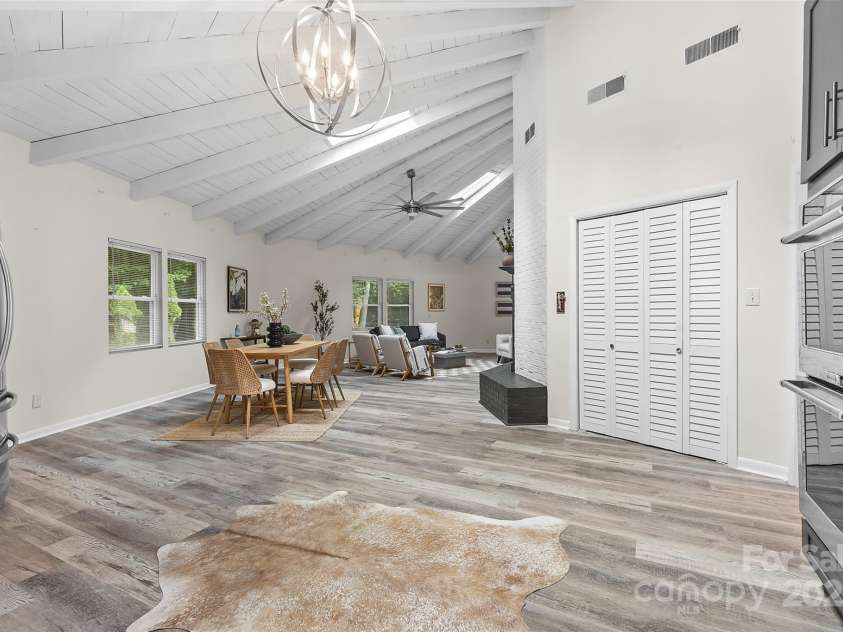 5017 Celeste Court, Charlotte, NC 28270.  MLS# CAR4289916, YatesRealty ID 34626. 