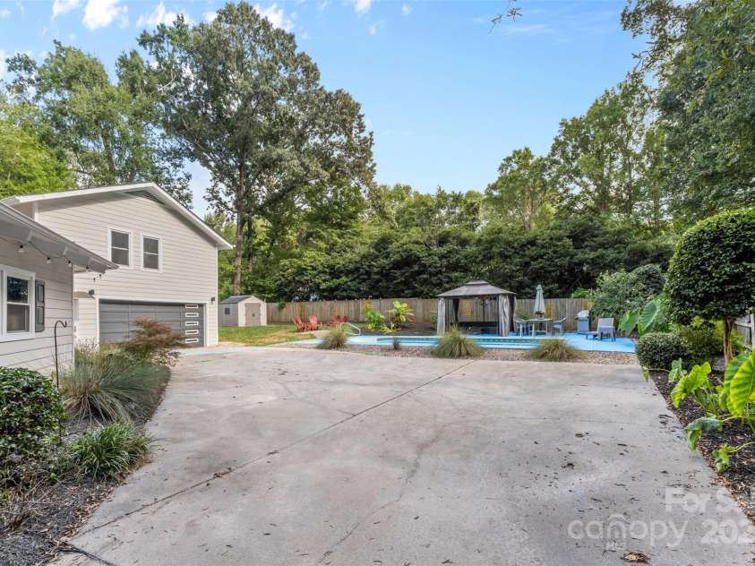 5017 Celeste Court, Charlotte, NC 28270.  MLS# CAR4289916, YatesRealty ID 34626. 