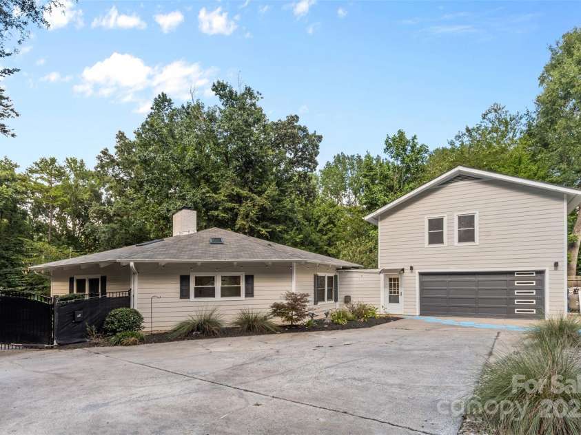 5017 Celeste Court, Charlotte, NC 28270.  MLS# CAR4289916, YatesRealty ID 34626. 