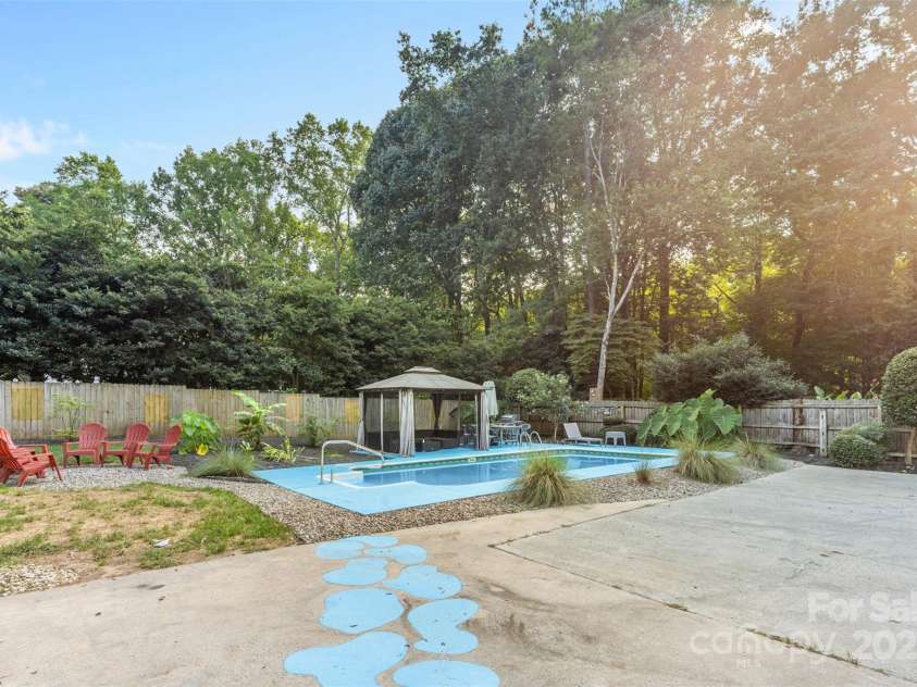 5017 Celeste Court, Charlotte, NC 28270.  MLS# CAR4289916, YatesRealty ID 34626. 