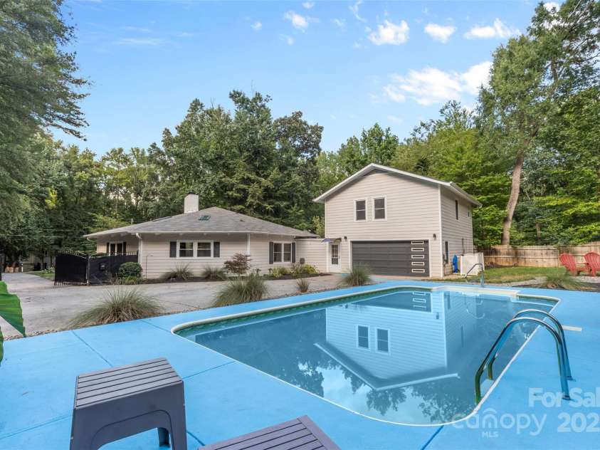 5017 Celeste Court, Charlotte, NC 28270.  MLS# CAR4289916, YatesRealty ID 34626. 