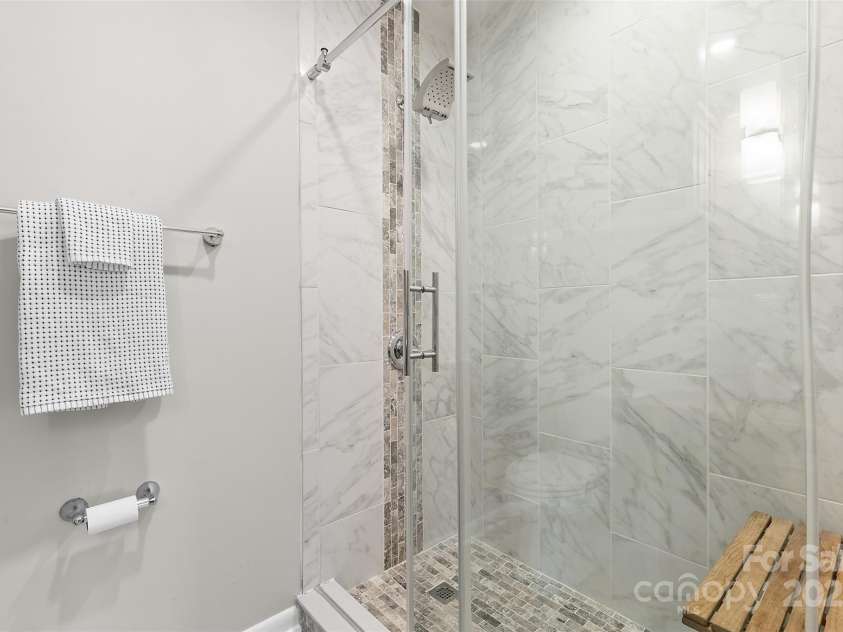 5017 Celeste Court, Charlotte, NC 28270.  MLS# CAR4289916, YatesRealty ID 34626. Primary Bathroom