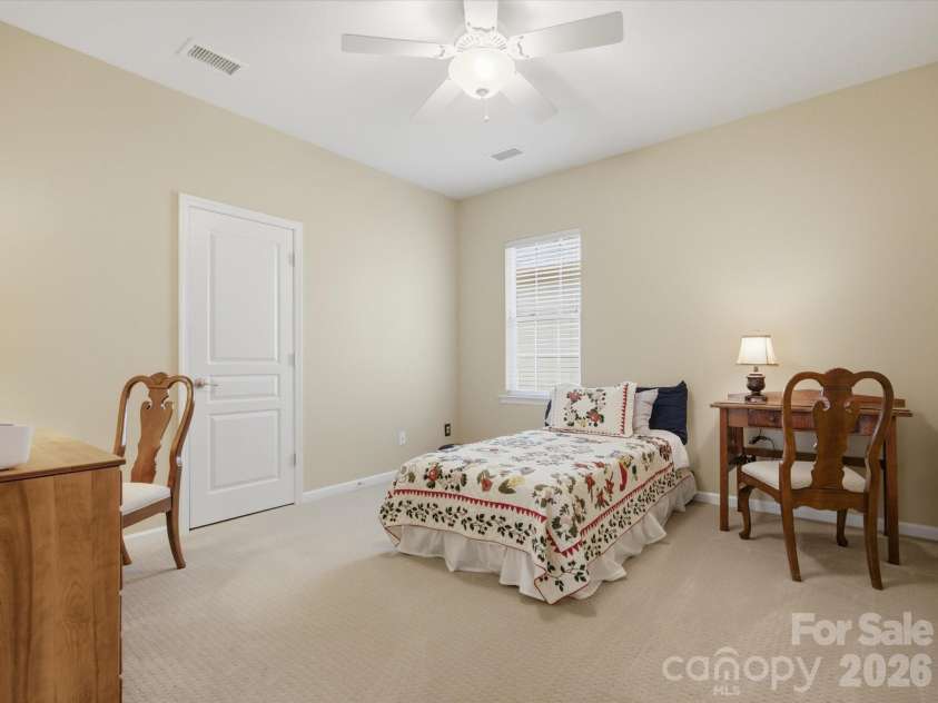 6747 Fieldstone Manor Drive, Matthews, NC 28105.  MLS# CAR4396924, YatesRealty ID 34626. 