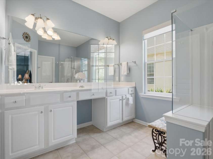 6747 Fieldstone Manor Drive, Matthews, NC 28105.  MLS# CAR4396924, YatesRealty ID 34626. 