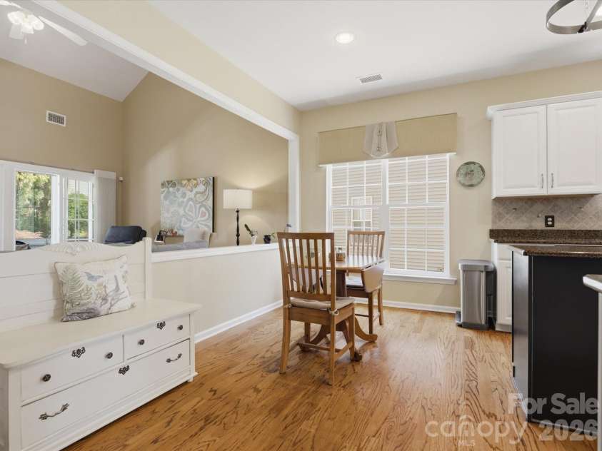 6747 Fieldstone Manor Drive, Matthews, NC 28105.  MLS# CAR4396924, YatesRealty ID 34626. 