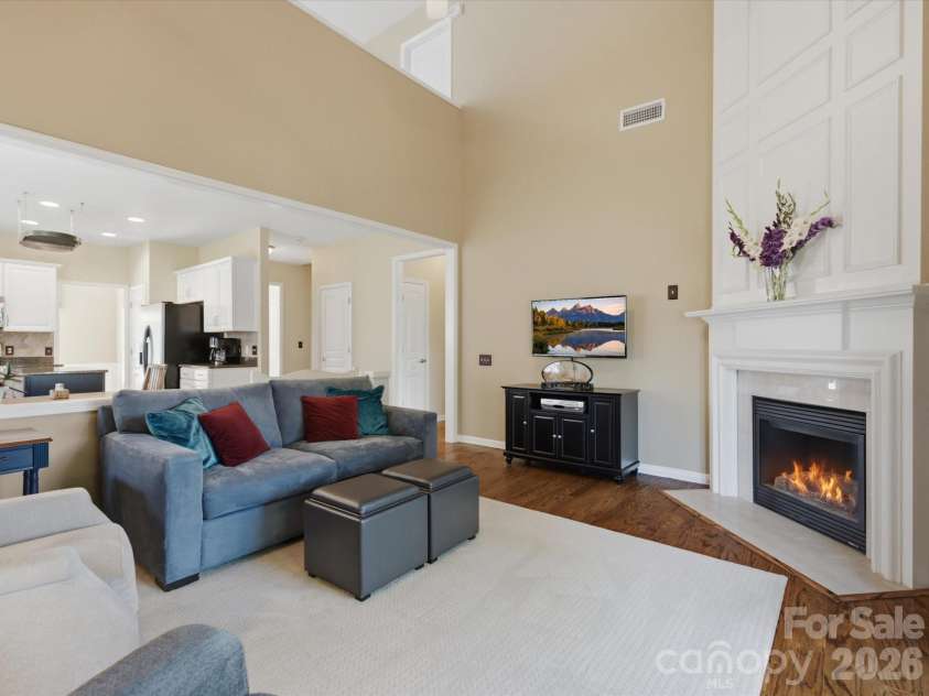 6747 Fieldstone Manor Drive, Matthews, NC 28105.  MLS# CAR4396924, YatesRealty ID 34626. 