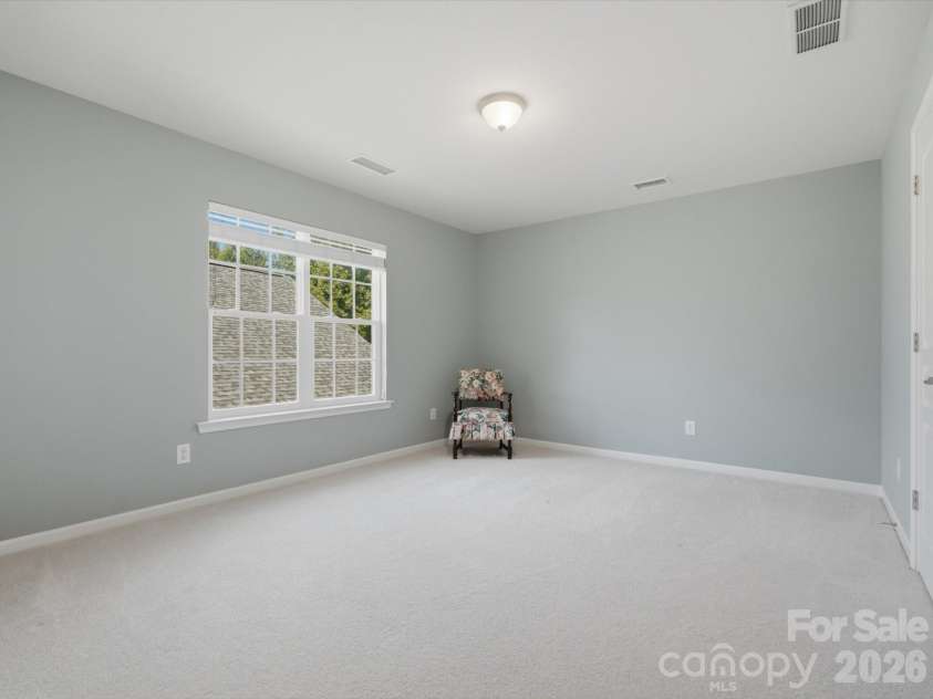 6747 Fieldstone Manor Drive, Matthews, NC 28105.  MLS# CAR4396924, YatesRealty ID 34626. 