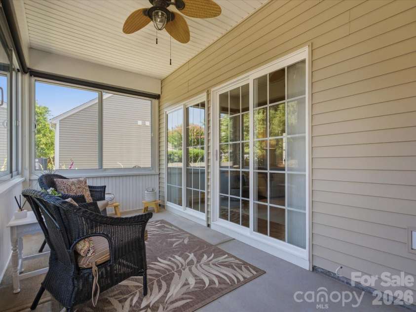 6747 Fieldstone Manor Drive, Matthews, NC 28105.  MLS# CAR4396924, YatesRealty ID 34626. 