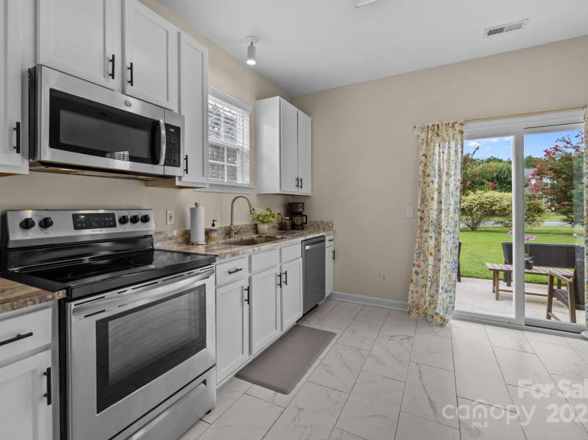 7417 Sparkleberry Drive, Indian Trail, NC 28079.  MLS# CAR4294955, YatesRealty ID 34628. 