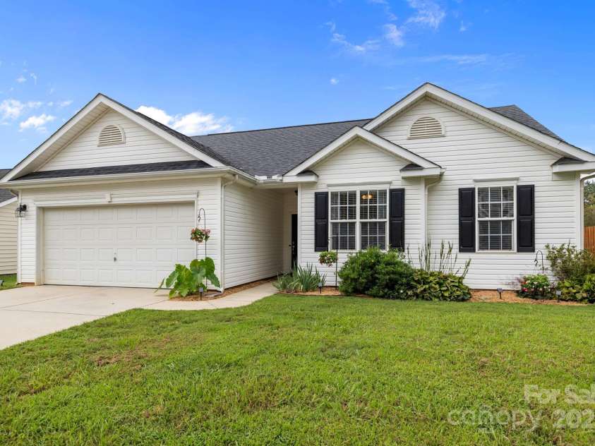 7417 Sparkleberry Drive, Indian Trail, NC 28079.  MLS# CAR4294955, YatesRealty ID 34628. 