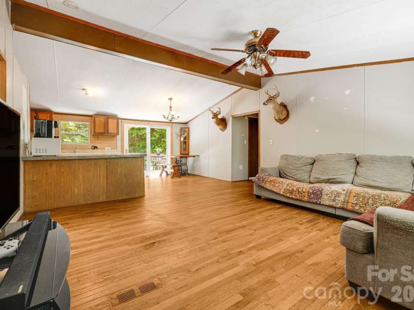 94 Long Ridge Road, Candler, NC 28715.  MLS# CAR4385586, YatesRealty ID 34628. 
