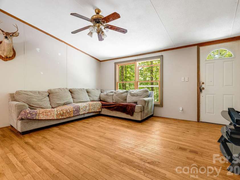 94 Long Ridge Road, Candler, NC 28715.  MLS# CAR4385586, YatesRealty ID 34628. 