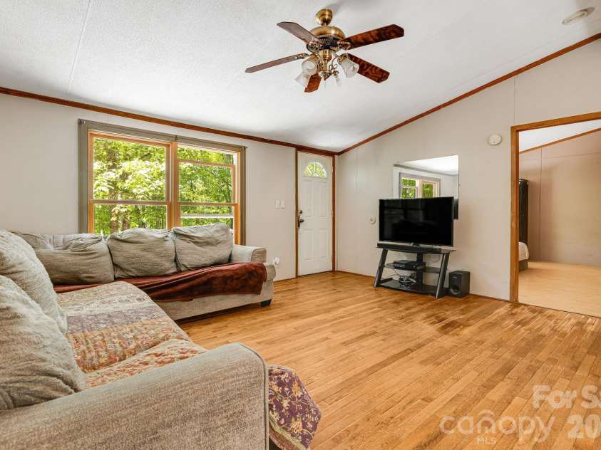 94 Long Ridge Road, Candler, NC 28715.  MLS# CAR4385586, YatesRealty ID 34628. 