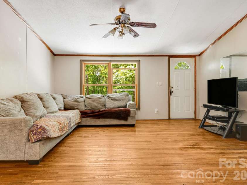 94 Long Ridge Road, Candler, NC 28715.  MLS# CAR4385586, YatesRealty ID 34628. 