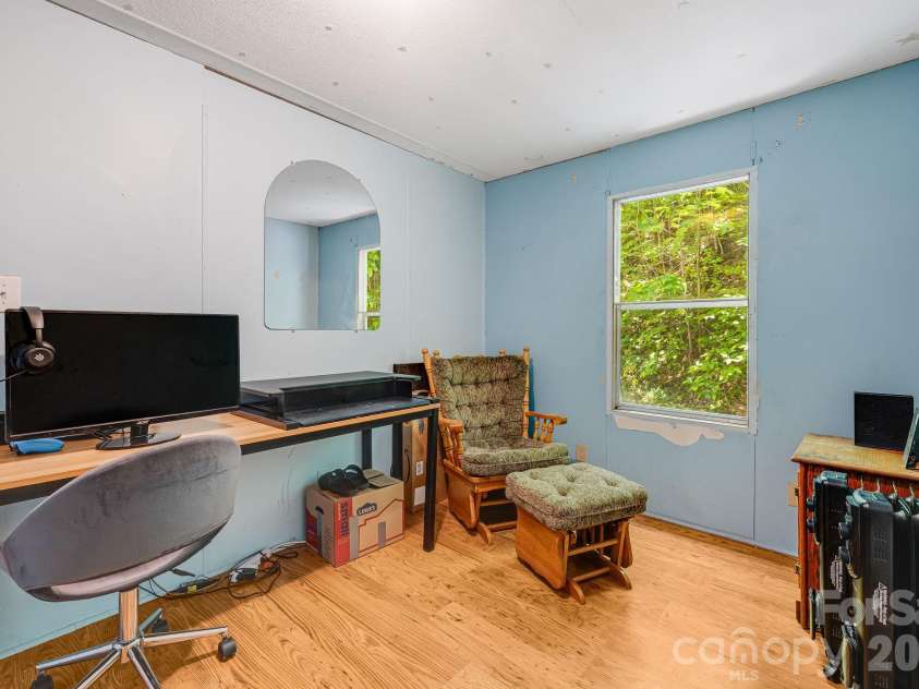 94 Long Ridge Road, Candler, NC 28715.  MLS# CAR4385586, YatesRealty ID 34628. 