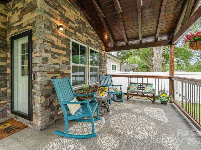 525 Carolina Boulevard, Salisbury, NC 28146.  MLS# CAR4291984, YatesRealty ID 34629. 