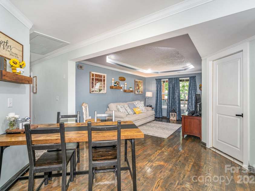 525 Carolina Boulevard, Salisbury, NC 28146.  MLS# CAR4291984, YatesRealty ID 34629. 