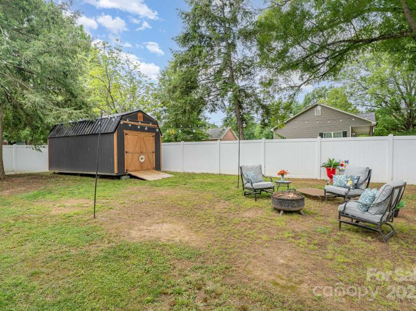 525 Carolina Boulevard, Salisbury, NC 28146.  MLS# CAR4291984, YatesRealty ID 34629. 