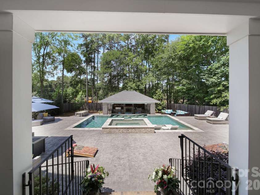 6218 Cory Bret Lane, Charlotte, NC 28278.  MLS# CAR4394062, YatesRealty ID 34631. 