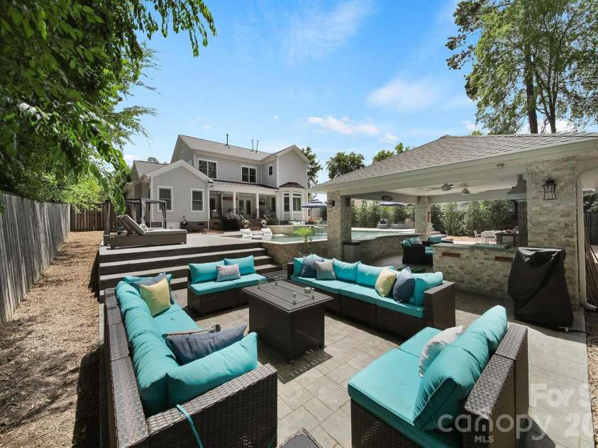 6218 Cory Bret Lane, Charlotte, NC 28278.  MLS# CAR4394062, YatesRealty ID 34631. 