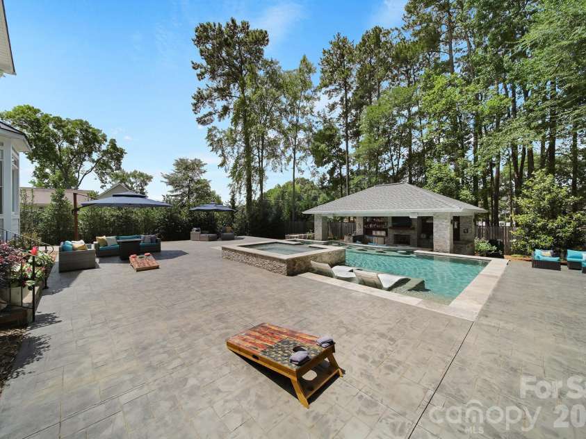 6218 Cory Bret Lane, Charlotte, NC 28278.  MLS# CAR4394062, YatesRealty ID 34631. 