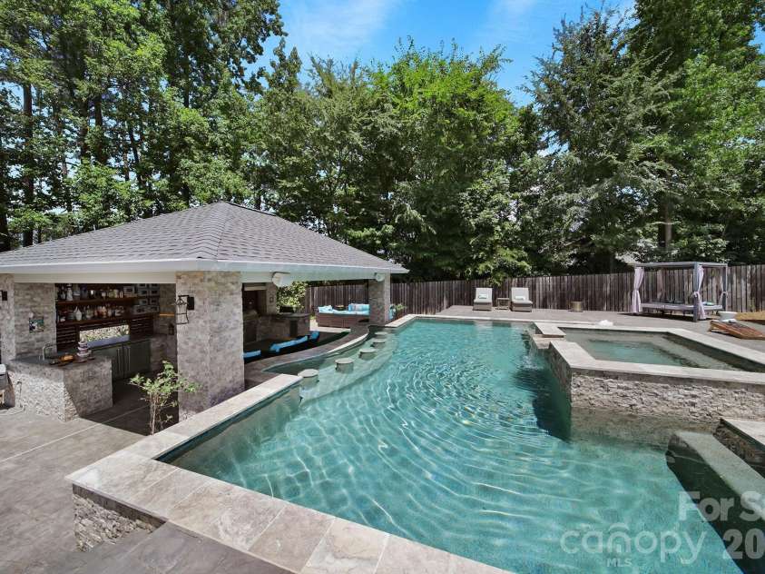 6218 Cory Bret Lane, Charlotte, NC 28278.  MLS# CAR4394062, YatesRealty ID 34631. 
