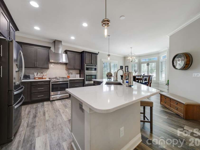 6218 Cory Bret Lane, Charlotte, NC 28278.  MLS# CAR4394062, YatesRealty ID 34631. 