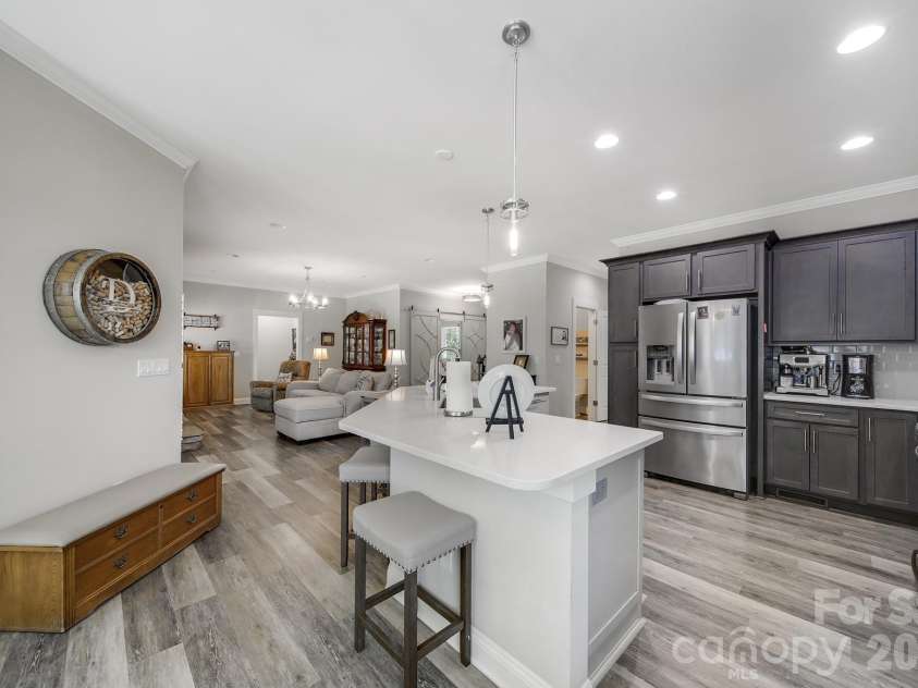 6218 Cory Bret Lane, Charlotte, NC 28278.  MLS# CAR4394062, YatesRealty ID 34631. 