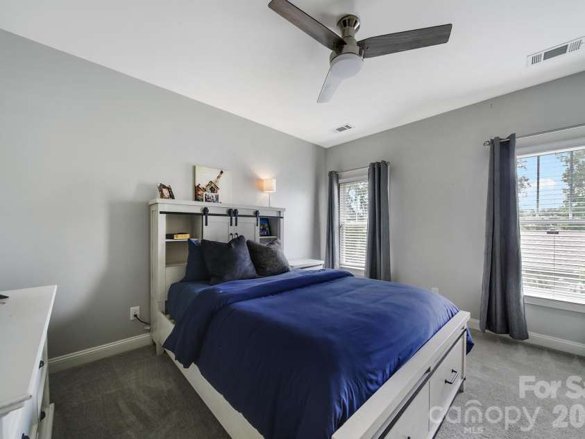 6218 Cory Bret Lane, Charlotte, NC 28278.  MLS# CAR4394062, YatesRealty ID 34631. 