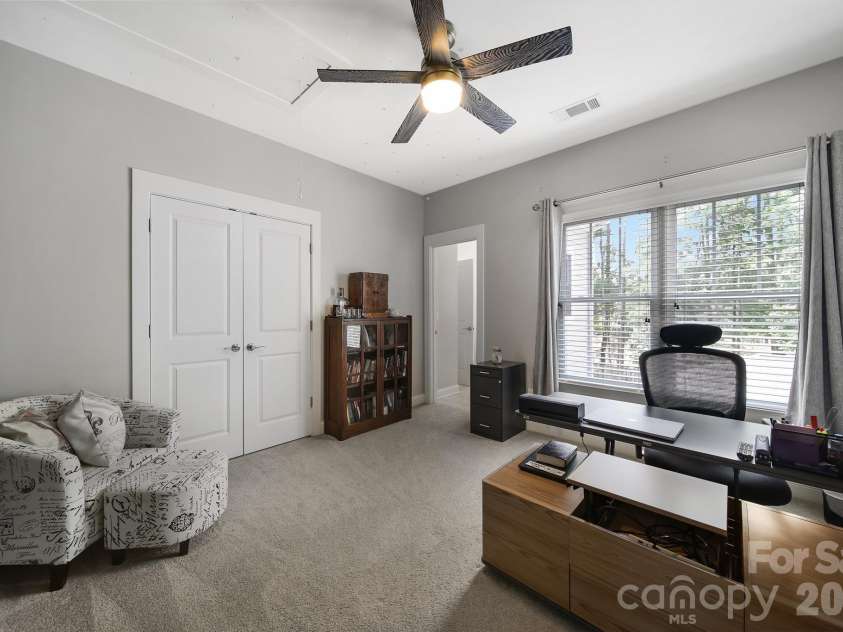6218 Cory Bret Lane, Charlotte, NC 28278.  MLS# CAR4394062, YatesRealty ID 34631. 