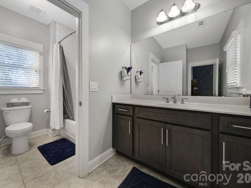 6218 Cory Bret Lane, Charlotte, NC 28278.  MLS# CAR4394062, YatesRealty ID 34631. 